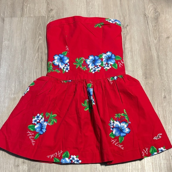 Hollister Red Backless Dress with Blue Floral Print - Picture 1 of 3